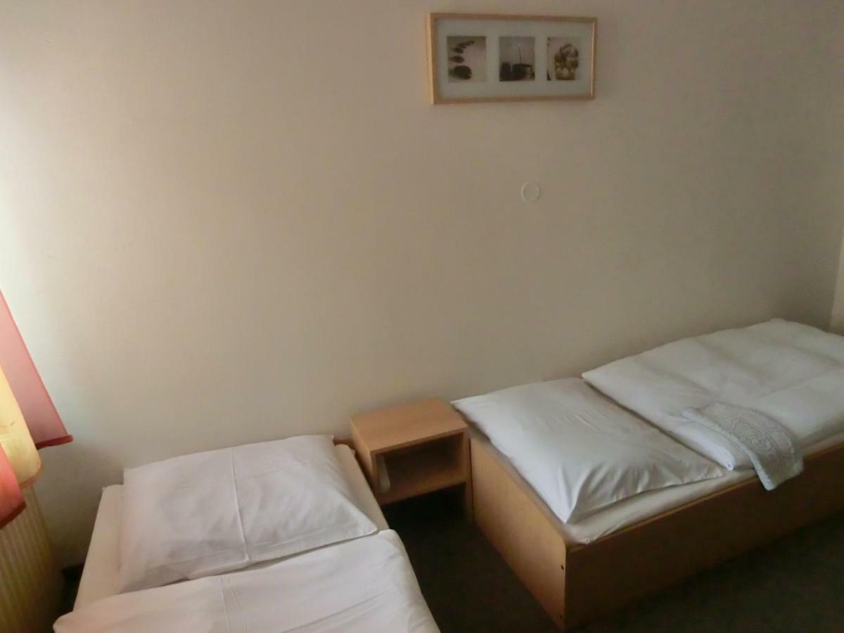Auberge de jeunesse Milano à Mariánské Lázně Extérieur photo
