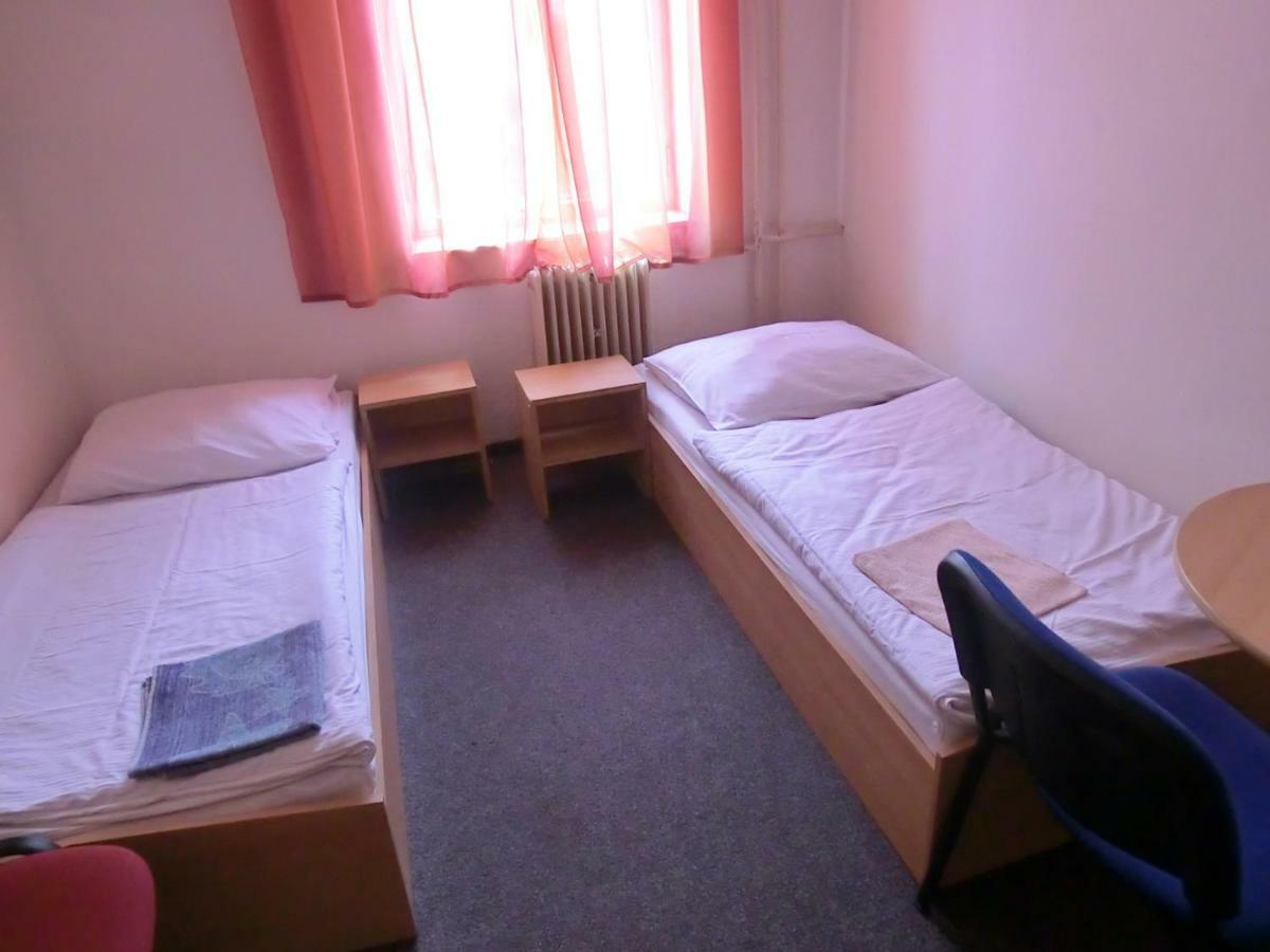 Auberge de jeunesse Milano à Mariánské Lázně Extérieur photo
